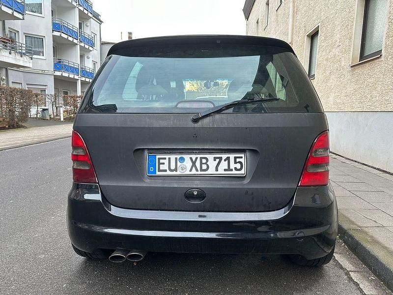 Gebraucht Mercedes A210 140 PS (102 kW) 2003 Schwarz Van / Kleinbus