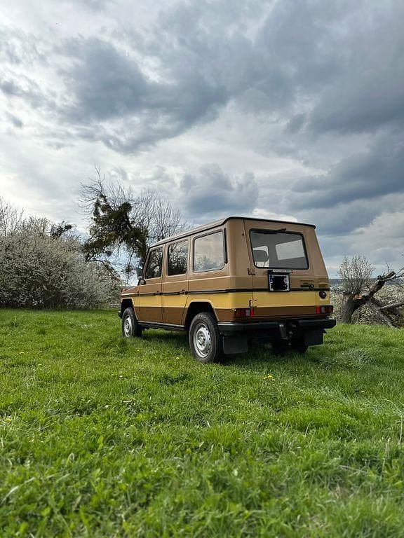 Gebraucht Mercedes G300 88 PS (64 kW) 1982 Beige SUV
