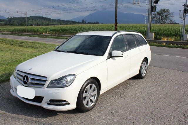 Gebraucht Mercedes C250 204 PS (150 kW) 2013 Weiß metallic Kombi