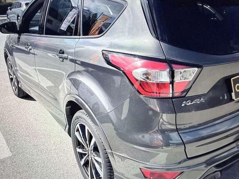Gebraucht Ford Kuga ST-Line 150 PS (110 kW) 2020 Magneticgrau (metallic) SUV