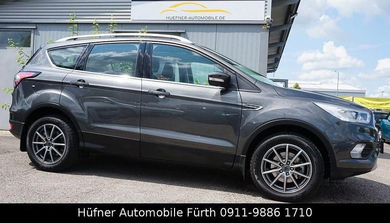 Magneticgrau Gebraucht 2019 Ford Kuga Cool & Connect SUV | 17.999 € (Guter Preis) - Bild 1/4
