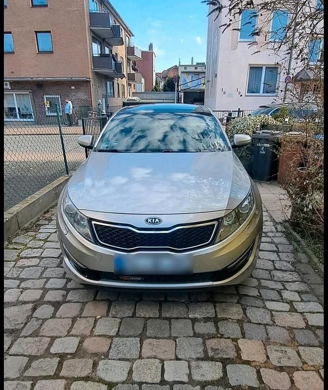 Gebraucht Kia Optima 136 PS (100 kW) 2013 Silber Limousine