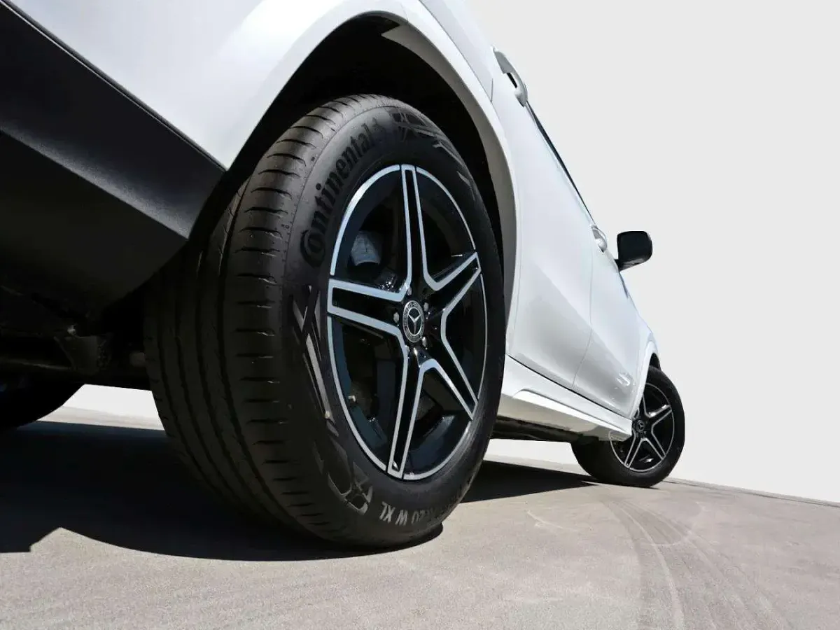 Gebraucht Mercedes GLE300 AMG 269 PS (197 kW) 2026 Weiß SUV