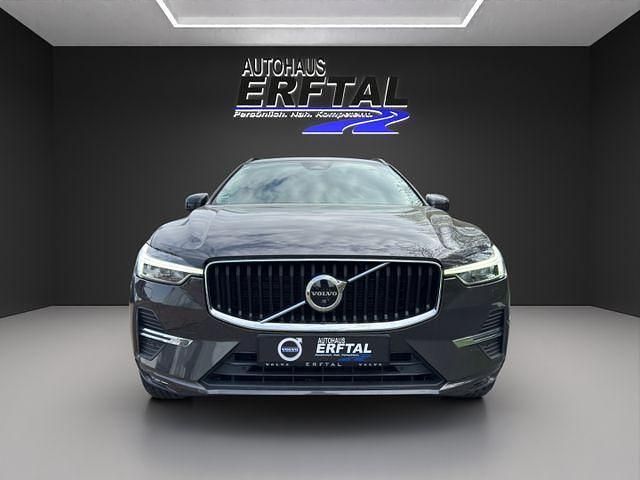 Gebraucht Volvo XC60 Momentum 197 PS (144 kW) 2022 Grau SUV