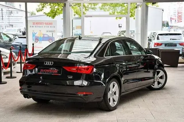 Używany Audi A3 Ambition 150 KM (110 kW) 2014 Czarny Sedan/Limuzyna