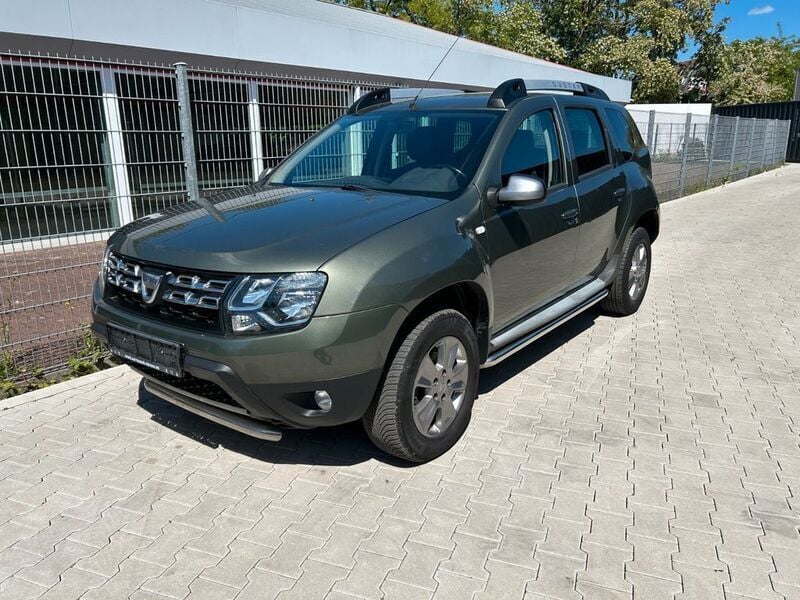 Grau Gebraucht 2014 Dacia Duster Prestige SUV | 5.990 € (Fairer Preis) - Bild 1/2