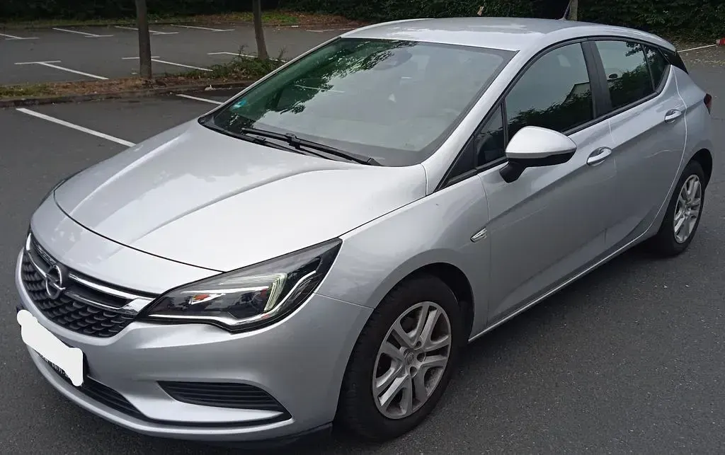 Gebraucht Opel Astra 150 PS (110 kW) 2016 Silber Limousine