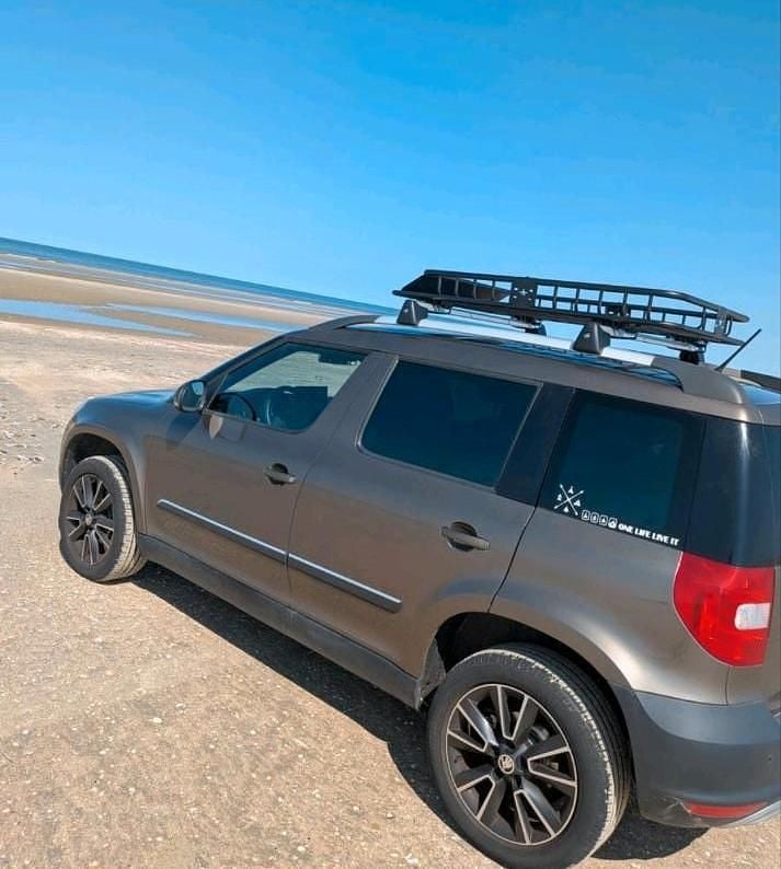 Braun Gebraucht 2014 Skoda Yeti SUV | 8.490 € (Guter Preis) - Bild 1/3