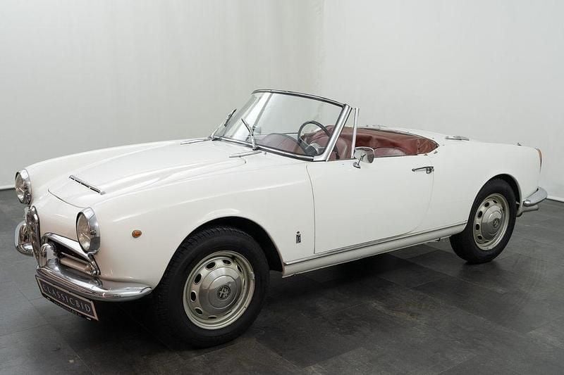 Gebraucht Alfa Romeo Giulia Spider 88 PS (64 kW) 1963 Weiß Cabrio