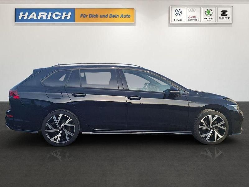 Gebraucht VW Golf VIII R-line 150 PS (110 kW) 2022 Schwarz Kombi
