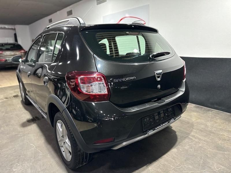 Gebraucht Dacia Sandero Stepway 90 PS (66 kW) 2016 Braun Limousine