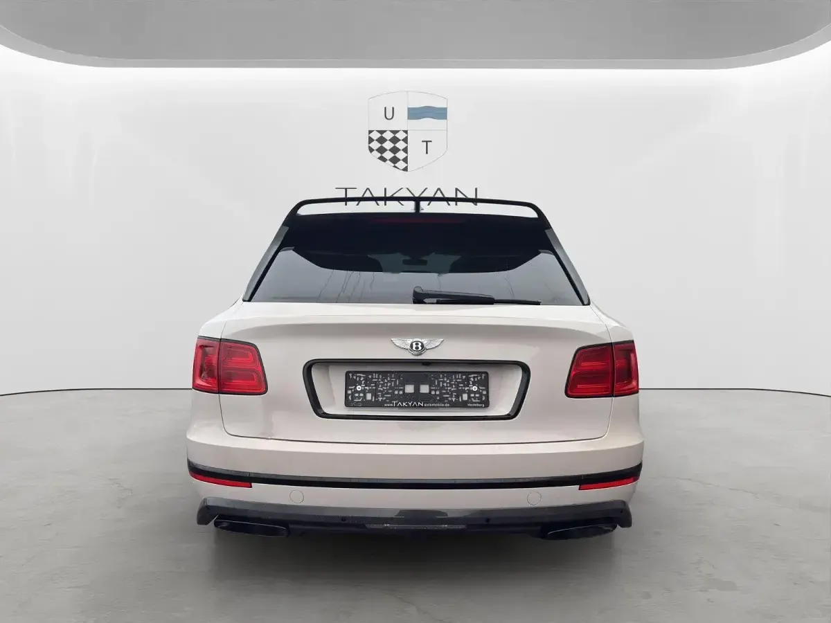 Gebraucht Bentley Bentayga 608 PS (447 kW) 2018 Braun SUV