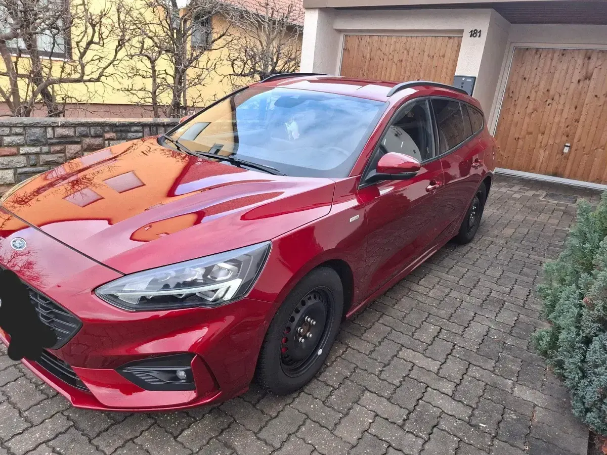 Gebraucht Ford Focus ST-Line 150 PS (110 kW) 2019 Rot Limousine