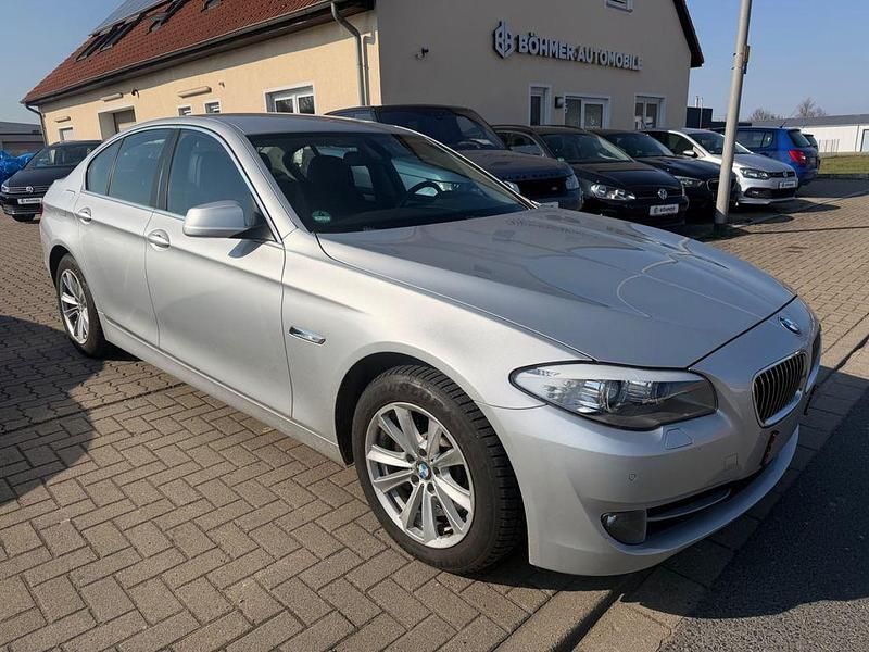 Gebraucht BMW 528 258 PS (189 kW) 2011 Silber Limousine