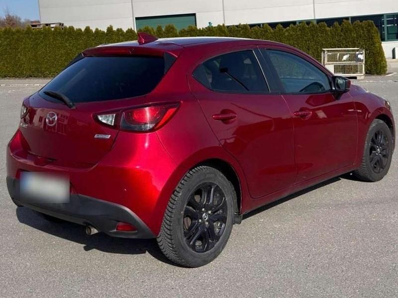 Gebraucht Mazda 2 Exclusive-Line 90 PS (66 kW) 2019 Rot Limousine