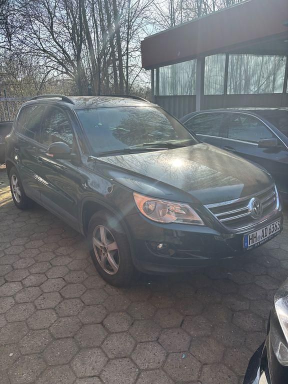 Gebraucht VW Tiguan Sportline 140 PS (102 kW) 2010 Grün SUV