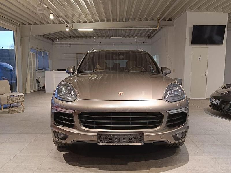 Second-hand Porsche Cayenne S 385 CP (283 kW) 2014 Maro SUV