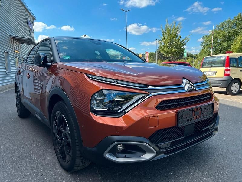Gebraucht Citroën C4 Shine 131 PS (96 kW) 2021 Orange Limousine