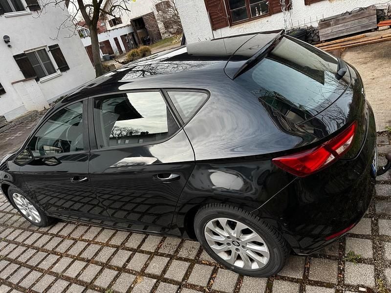Usata Seat Leon 110 CV (80 kW) 2014 Nero Coupé