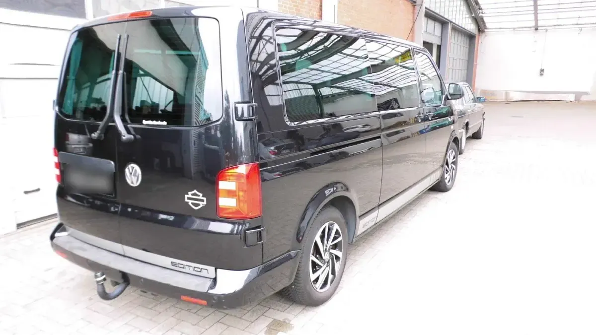 Gebraucht VW Caravelle 140 PS (102 kW) 2012 Schwarz Van