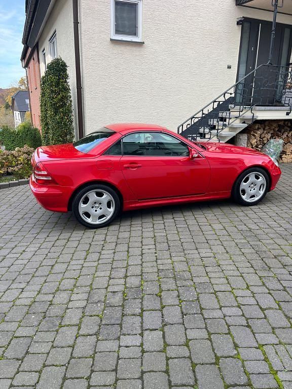 Gebraucht Mercedes 200 163 PS (119 kW) 2000 Rot Cabrio