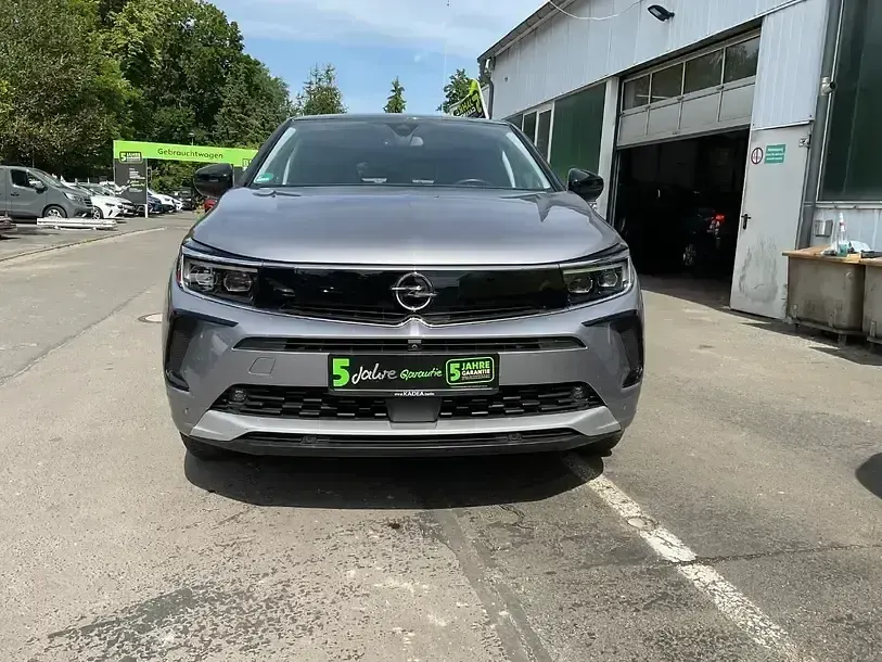 Gebraucht Opel Grandland X Elegance 131 PS (96 kW) 2023 Lack grau artense/metallic klarlack (metallic) SUV