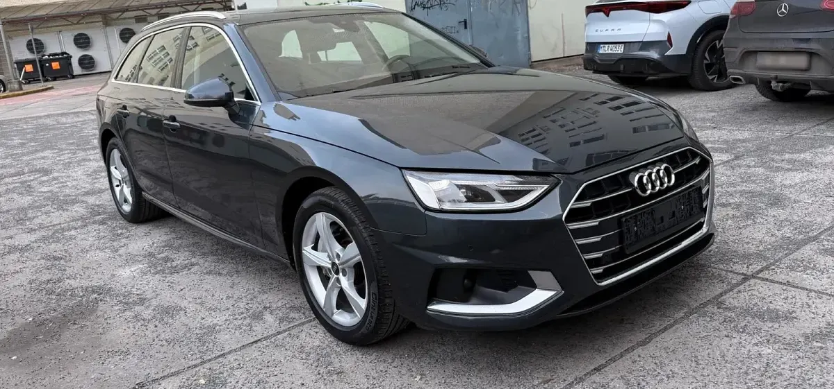 Gebraucht Audi A4 204 PS (150 kW) 2021 Grau Kombi