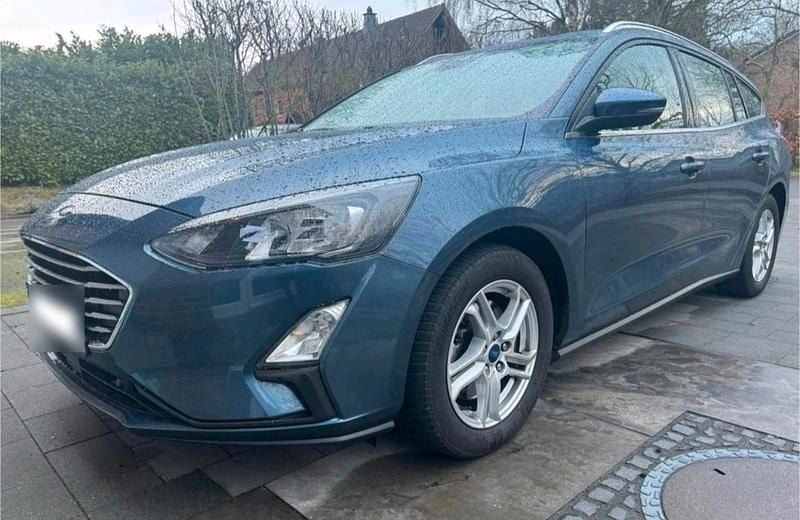 Gebraucht Ford Focus Cool & Connect 120 PS (88 kW) 2021 Blau Kombi