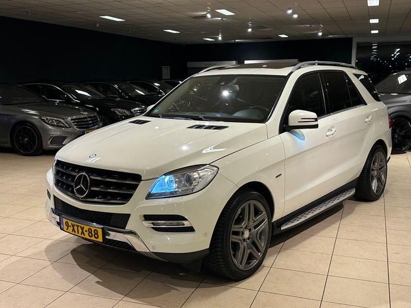 Gebraucht Mercedes ML350 306 PS (225 kW) 2012 Weiß SUV