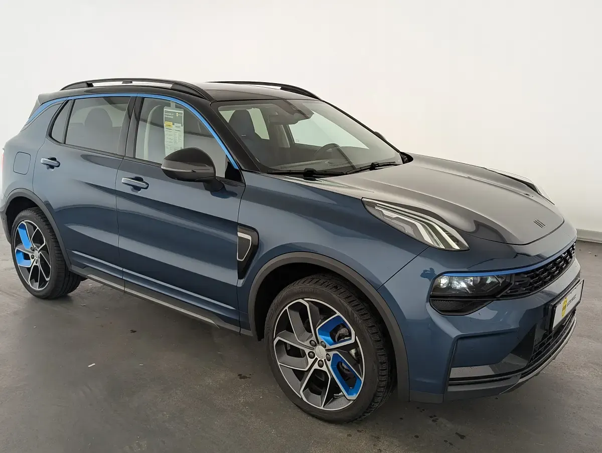 Second-hand Lynk & Co 01 197 CP (144 kW) 2022 Albastru SUV