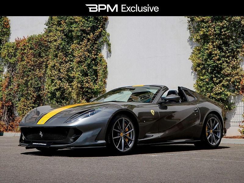 Grau Gebraucht 2023 Ferrari 812 Cabrio | 495.000 € - Bild 1/4