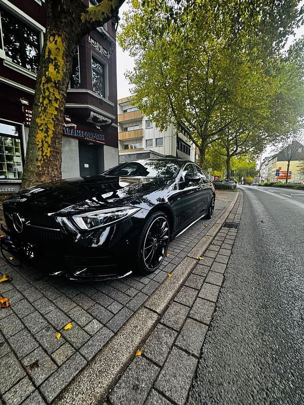 Schwarz Gebraucht 2018 Mercedes CLS450 AMG line Limousine | 47.000 € - Bild 1/4
