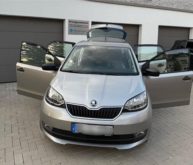Silber Gebraucht 2018 Skoda Citigo Kleinwagen | 6.500 € (Guter Preis) - Bild 1/4