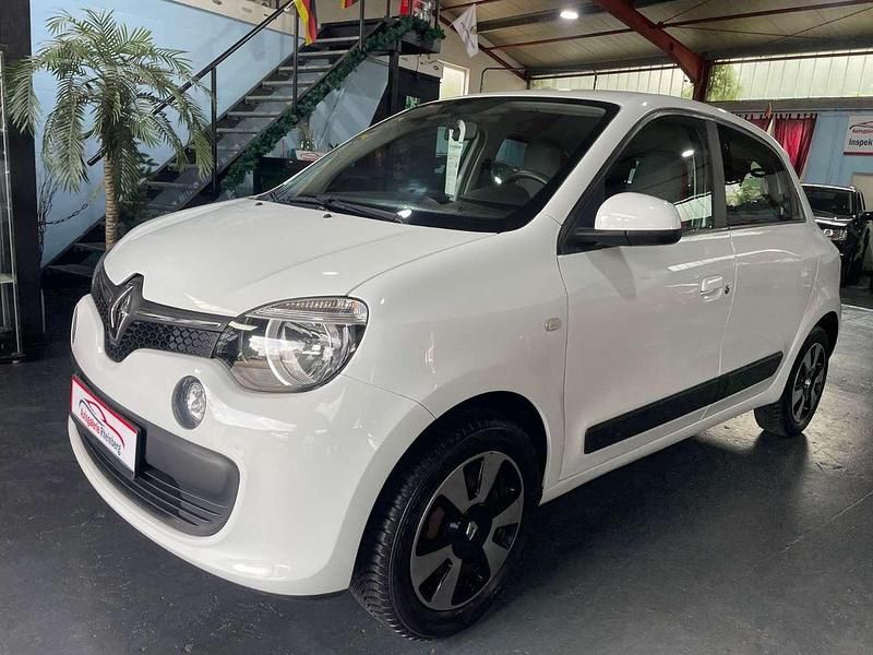 Weiß Gebraucht 2016 Renault Twingo Kleinwagen | 6.990 € (Guter Preis) - Bild 1/4