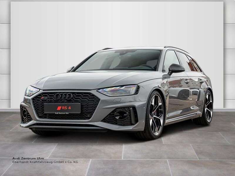 Nardograu Neu 2025 Audi RS4 Limousine | 103.893 € (Etwas zu teuer) - Bild 1/4