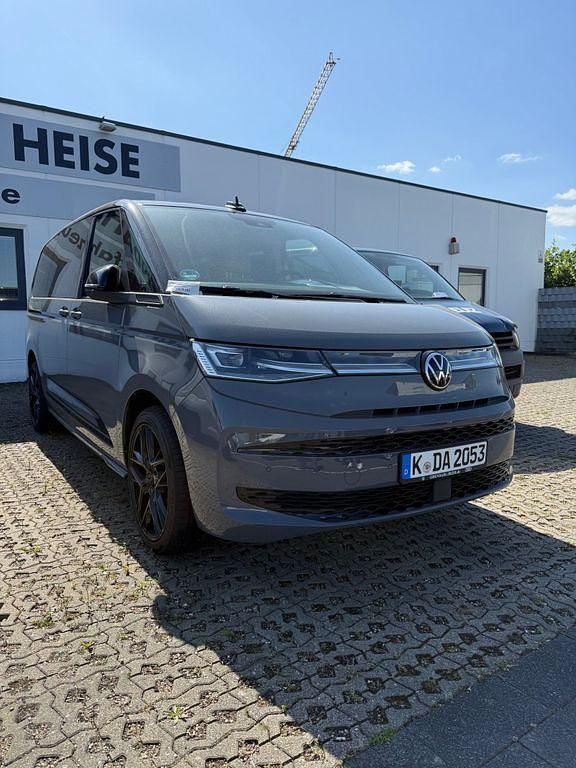 Gebraucht VW Multivan Edition 150 PS (110 kW) 2024 Schwarz Van