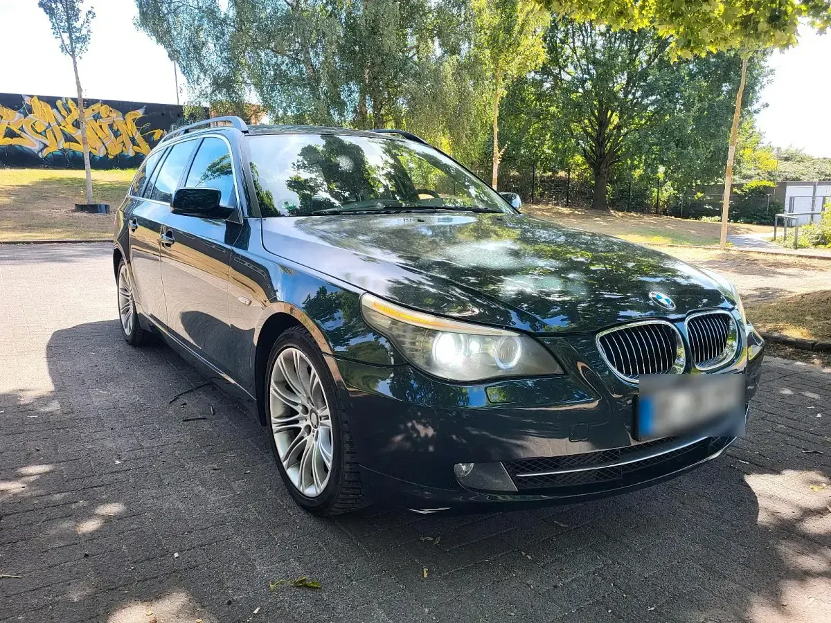 Gebraucht BMW 525 218 PS (160 kW) 2009 Grün Kombi