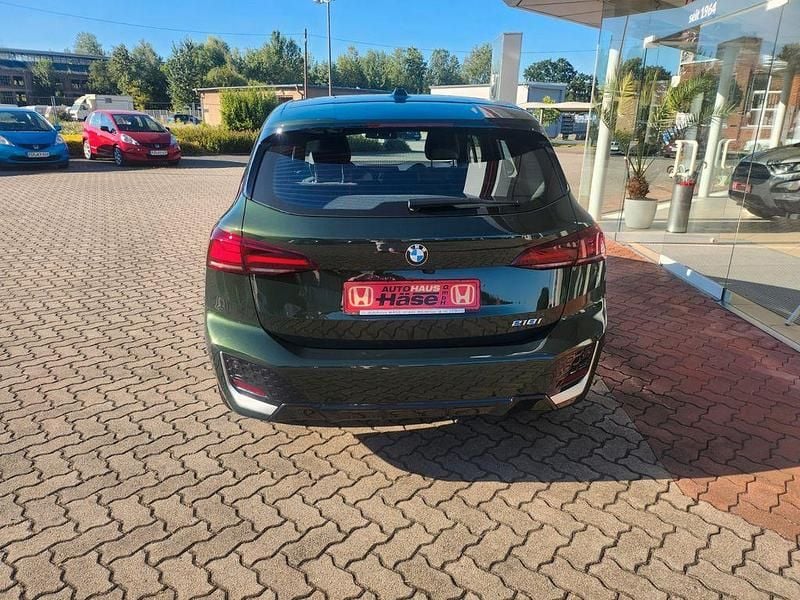 Gebraucht BMW 218 Active Tourer M Sport 136 PS (100 kW) 2023 Grün Van / Kleinbus