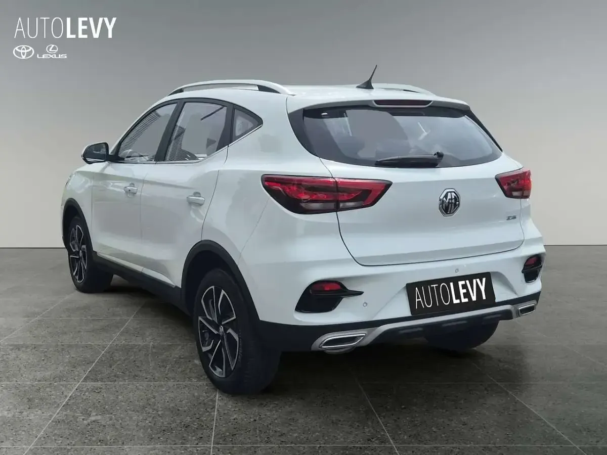 Gebraucht MG ZS Luxury 111 PS (81 kW) 2024 Weiß SUV