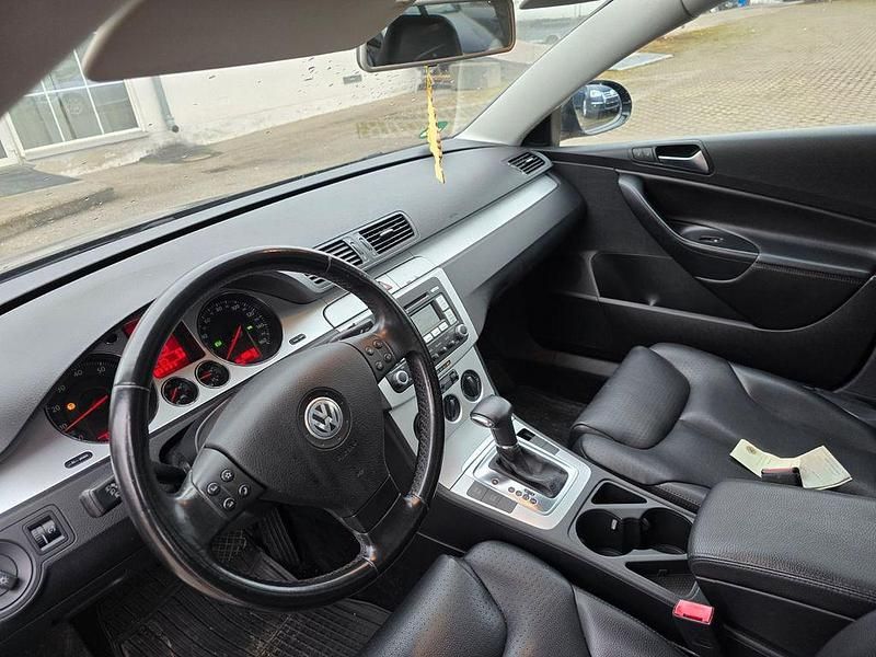 Gebraucht VW Passat Sportline 200 PS (147 kW) 2009 Blau Limousine