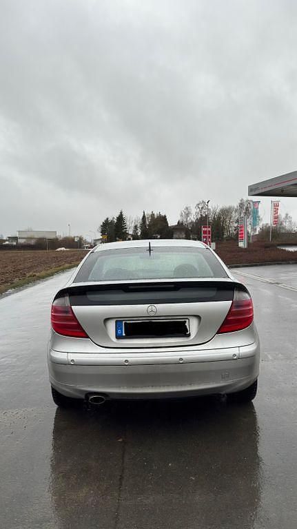 Gebraucht Mercedes C200 163 PS (119 kW) 2001 Silber Coupé