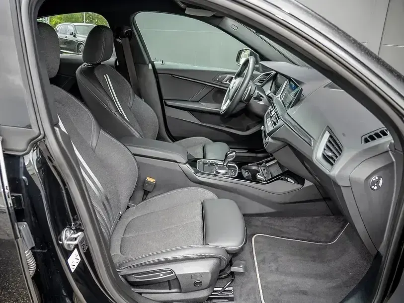 Gebraucht BMW 220 Sport Line 178 PS (130 kW) 2023 Schwarz Coupé