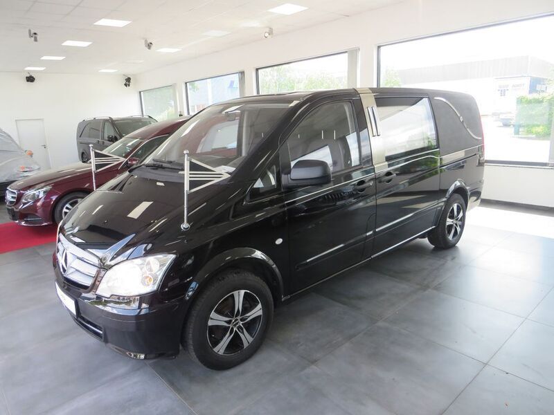 Schwarz Gebraucht 2012 Mercedes Vito Van / Kleinbus | 23.950 € - Bild 1/4
