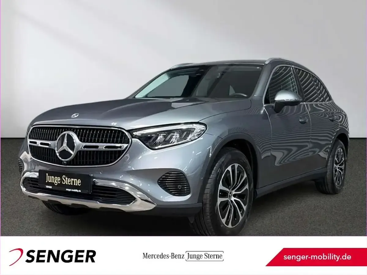 Second-hand Mercedes GLC220 Avantgarde 197 CP (144 kW) 2023 SUV