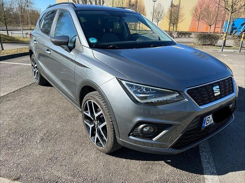 Gebraucht Seat Arona Style 116 PS (85 kW) 2018 Grau SUV
