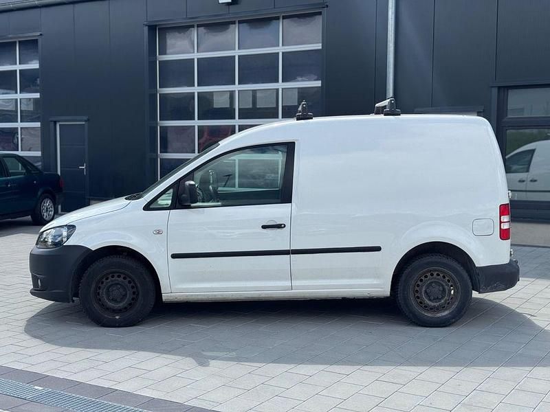 Second-hand VW Caddy 102 CP (75 kW) 2011 Alb Monovolum