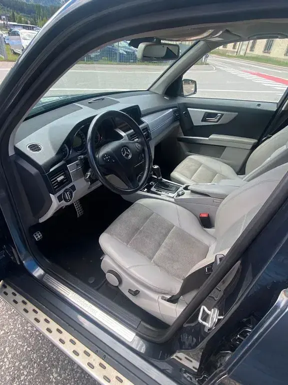 Gebraucht Mercedes GLK220 170 PS (125 kW) 2009 Grau SUV
