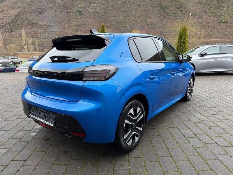 Gebraucht Peugeot 208 Allure 101 PS (74 kW) 2024 Blau Kleinwagen