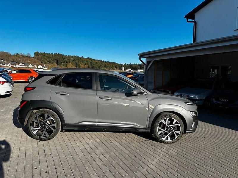 Gebraucht Hyundai Kona Prime 199 PS (146 kW) 2022 Grau SUV