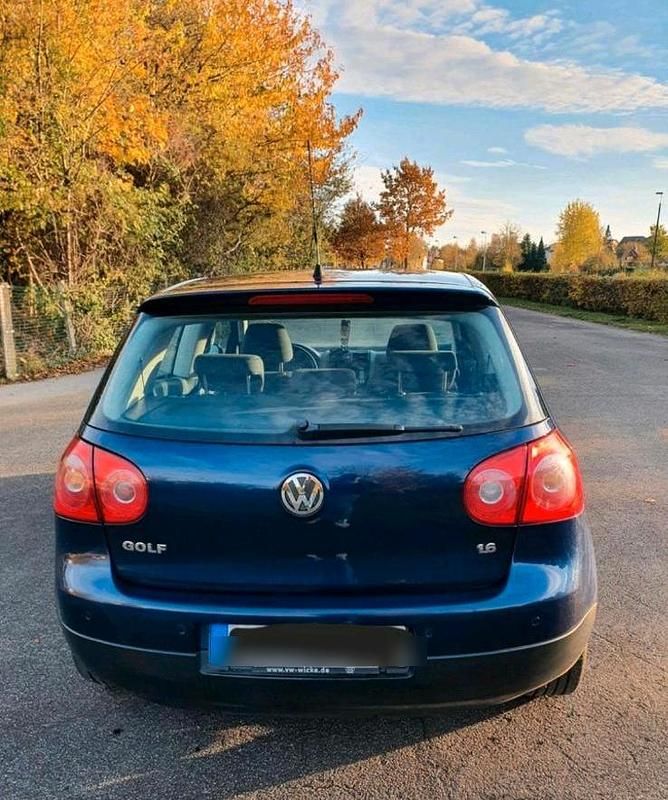 Gebraucht VW Golf V 102 PS (75 kW) 2007 Blau Limousine